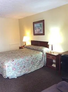 Budget Inn Columbus East 2*,