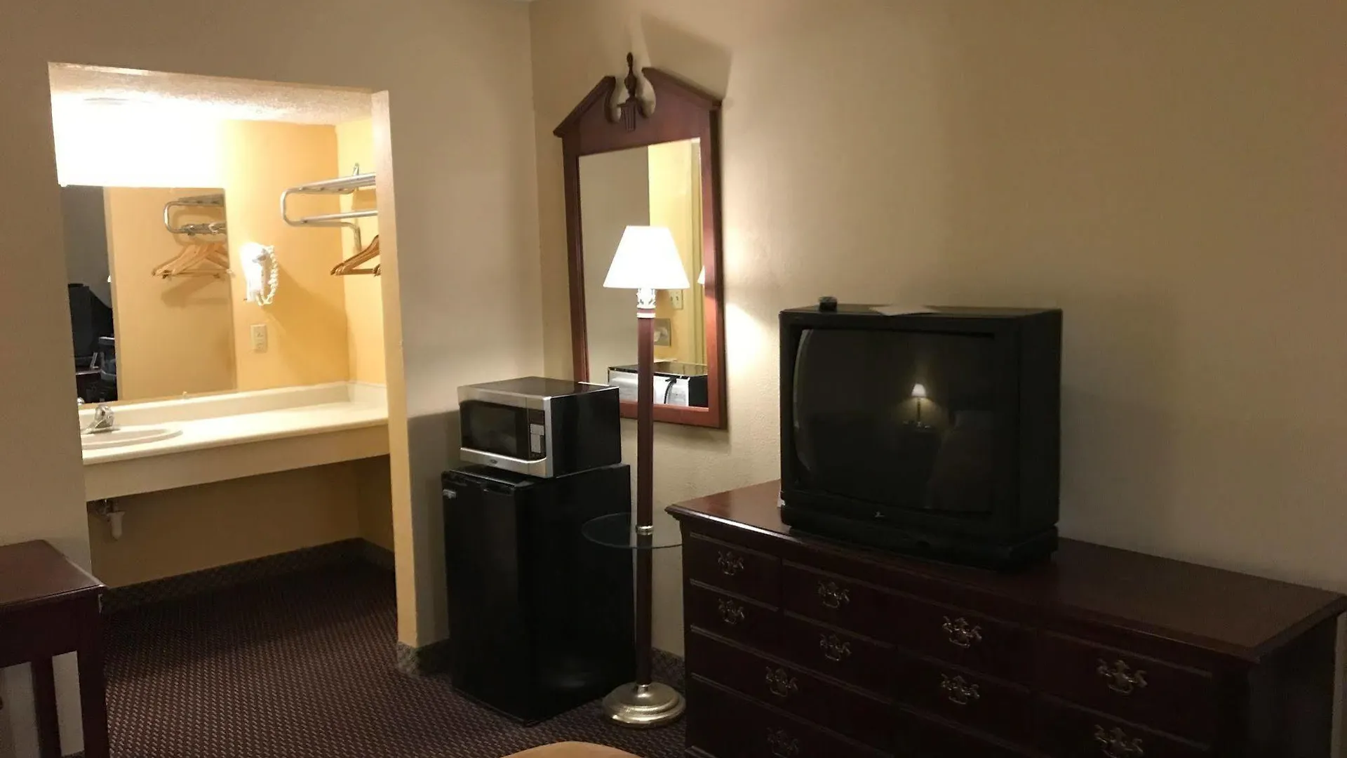 Budget Inn Columbus East