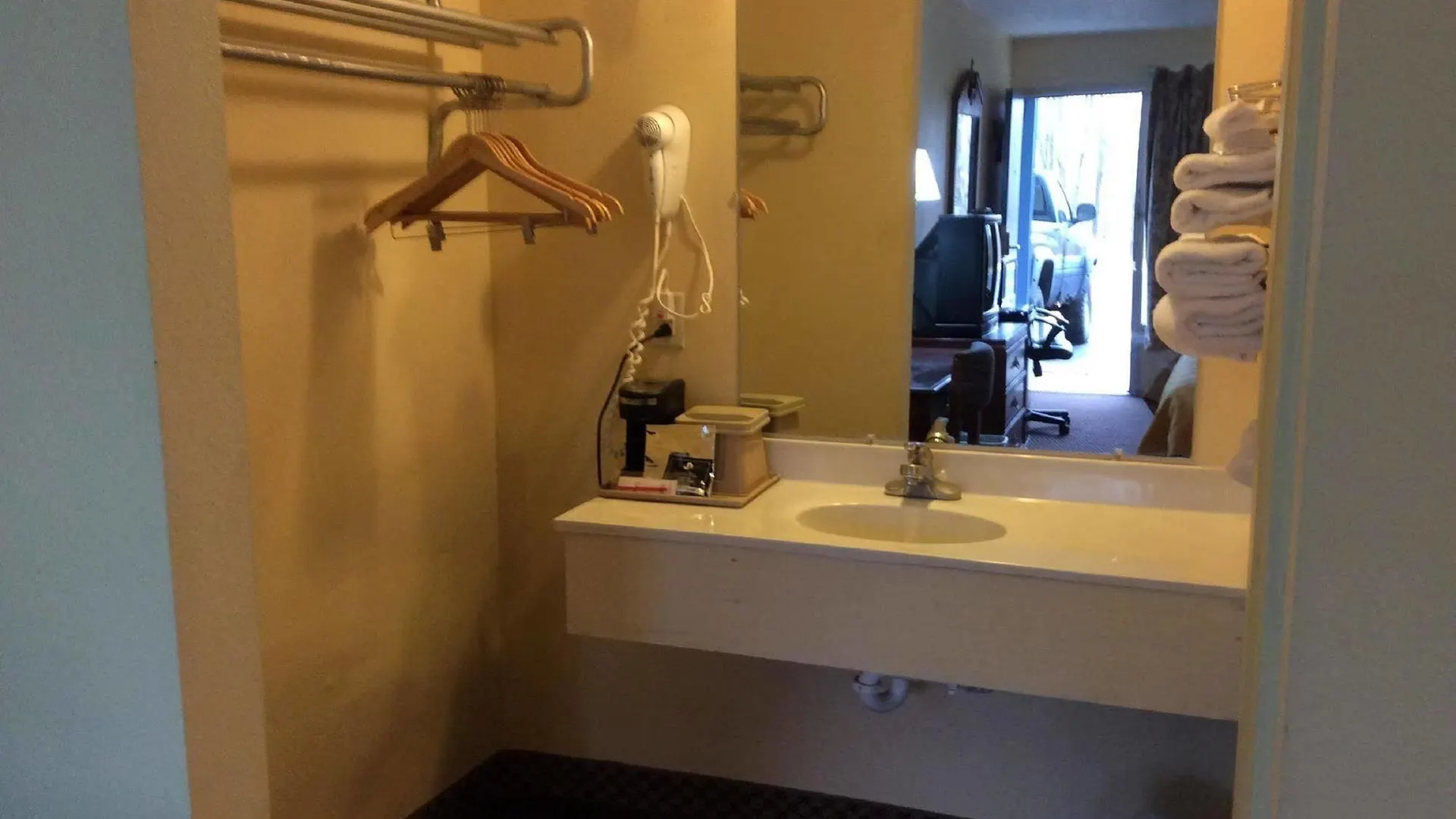 Budget Inn Columbus East