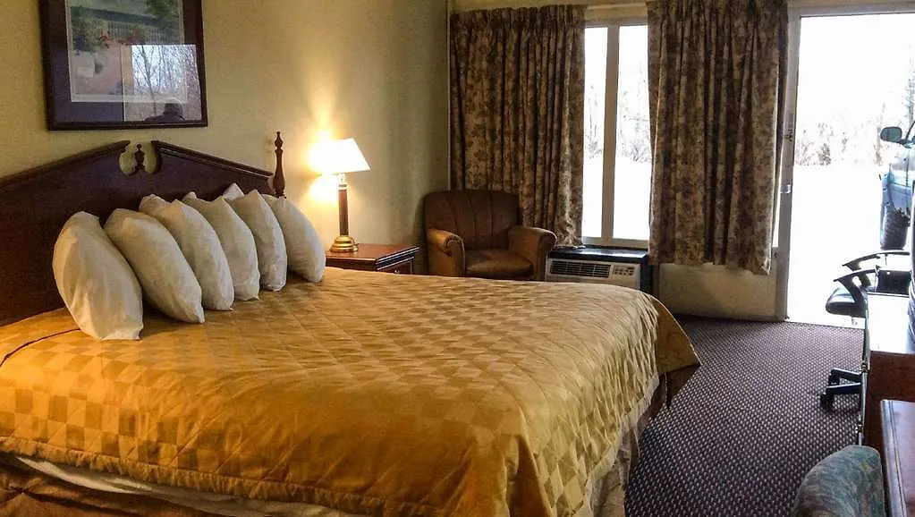 Budget Inn Columbus East Motel